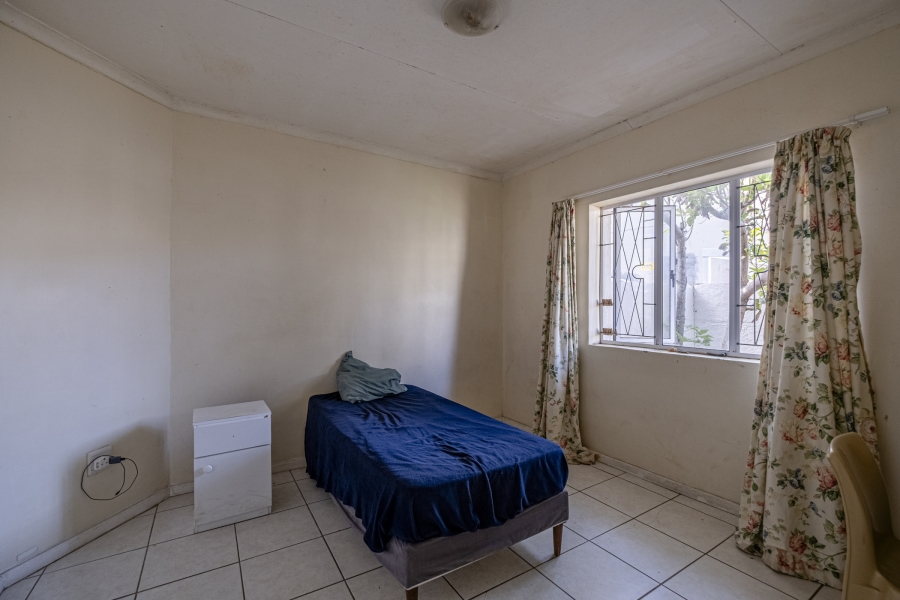 13 Bedroom Property for Sale in Summerstrand Eastern Cape